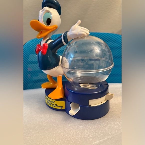 Vintage Walt Disney Productions Donald Duck Gumball Dispenser Rare Collectible - Picture 8 of 10